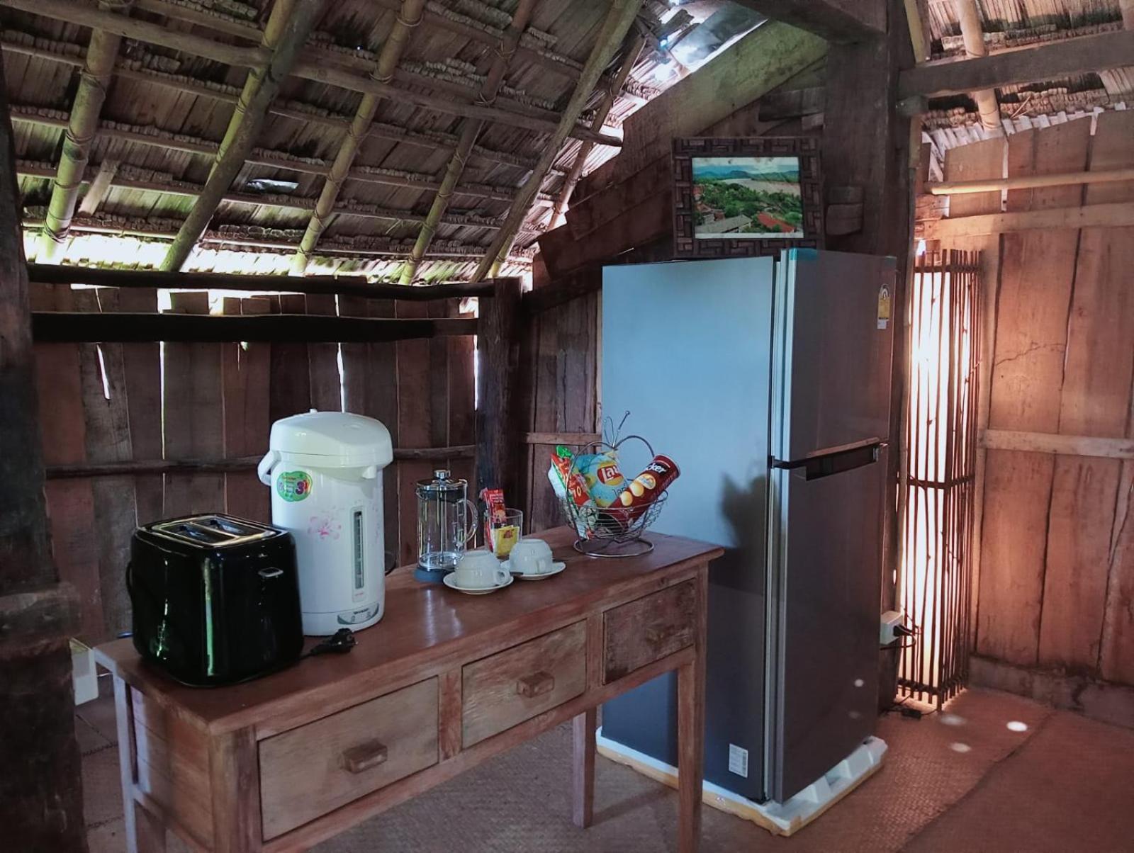 On The Mekong Resort لوانغ برابانغ الغرفة الصورة